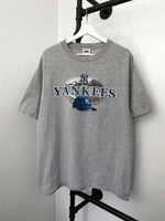 2006 New York Yankees Cap Tee - XL